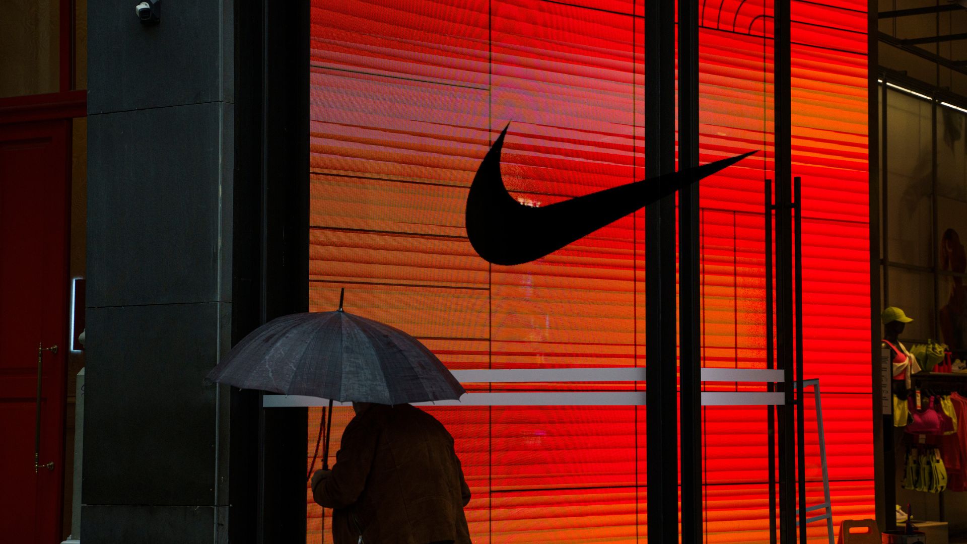 Nike’s Fall Ushers in a New Era of Athletic Apparel Winners